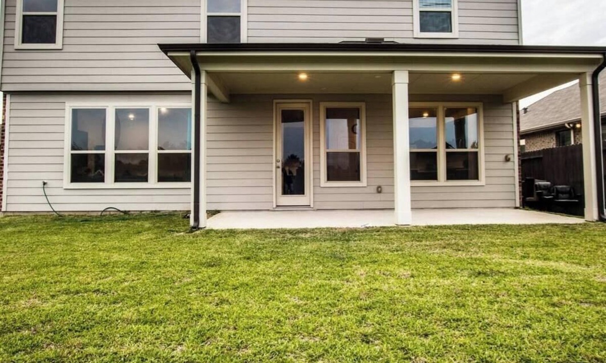 Clodine House | Spacious 4-bedroom house in tranquil Richmond with AC