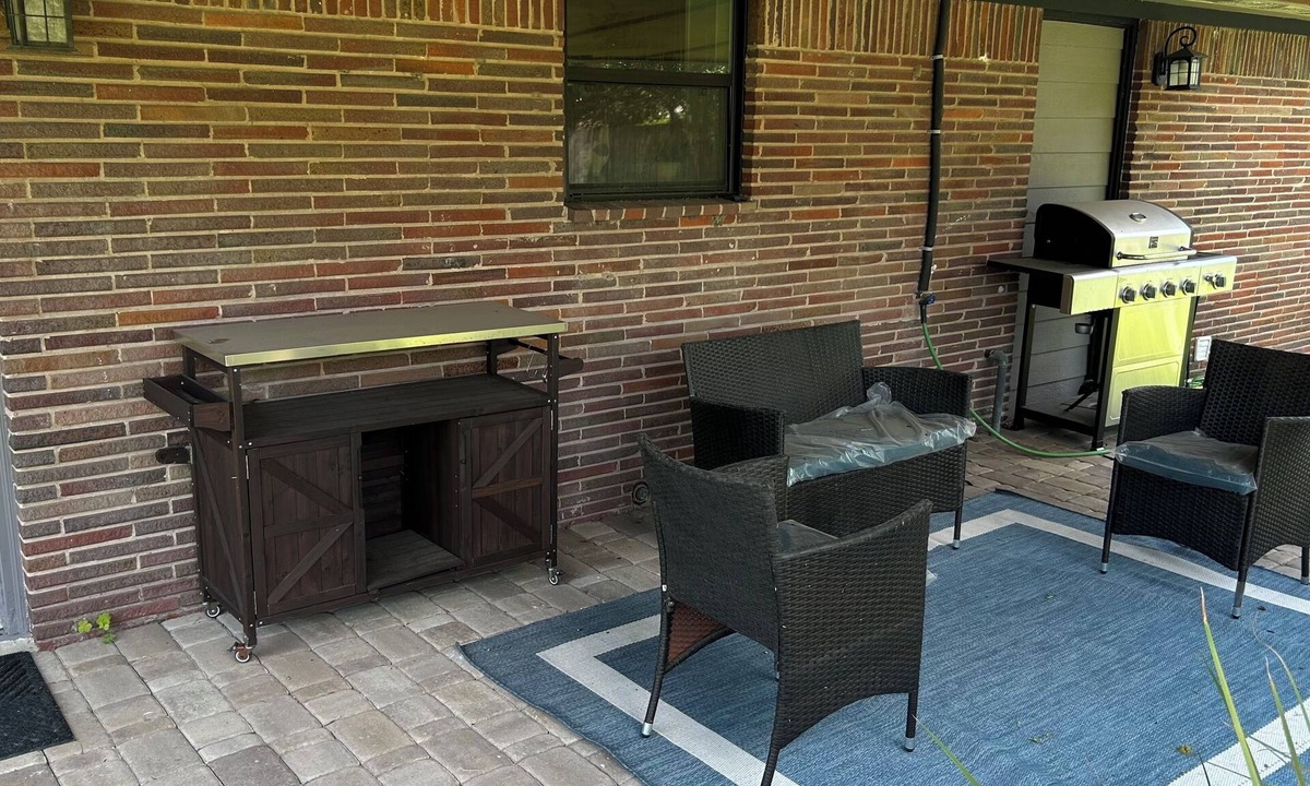Garden Oaks House | Spacious 4-bedroom house in charming Houston area.