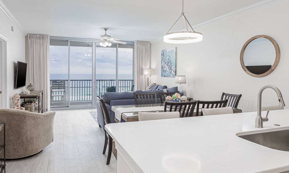 Pensacola Beach Condo | Spacious Gulf-View Retreat, Huge Balcony-ED1030