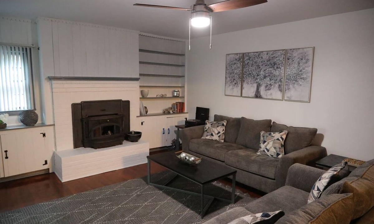 Tallahassee House | Spacious Pet-Friendly 5BR, Sleeps 12+, Ideal for Families & Extended Stays