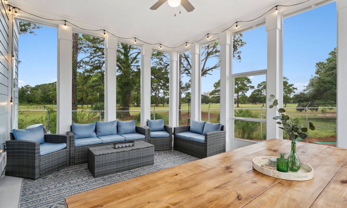 Panama City Beach House | Spring Break-Gameroom-Golf-Putt Putt- Screened porch-Gas Grill-Coffee Bar