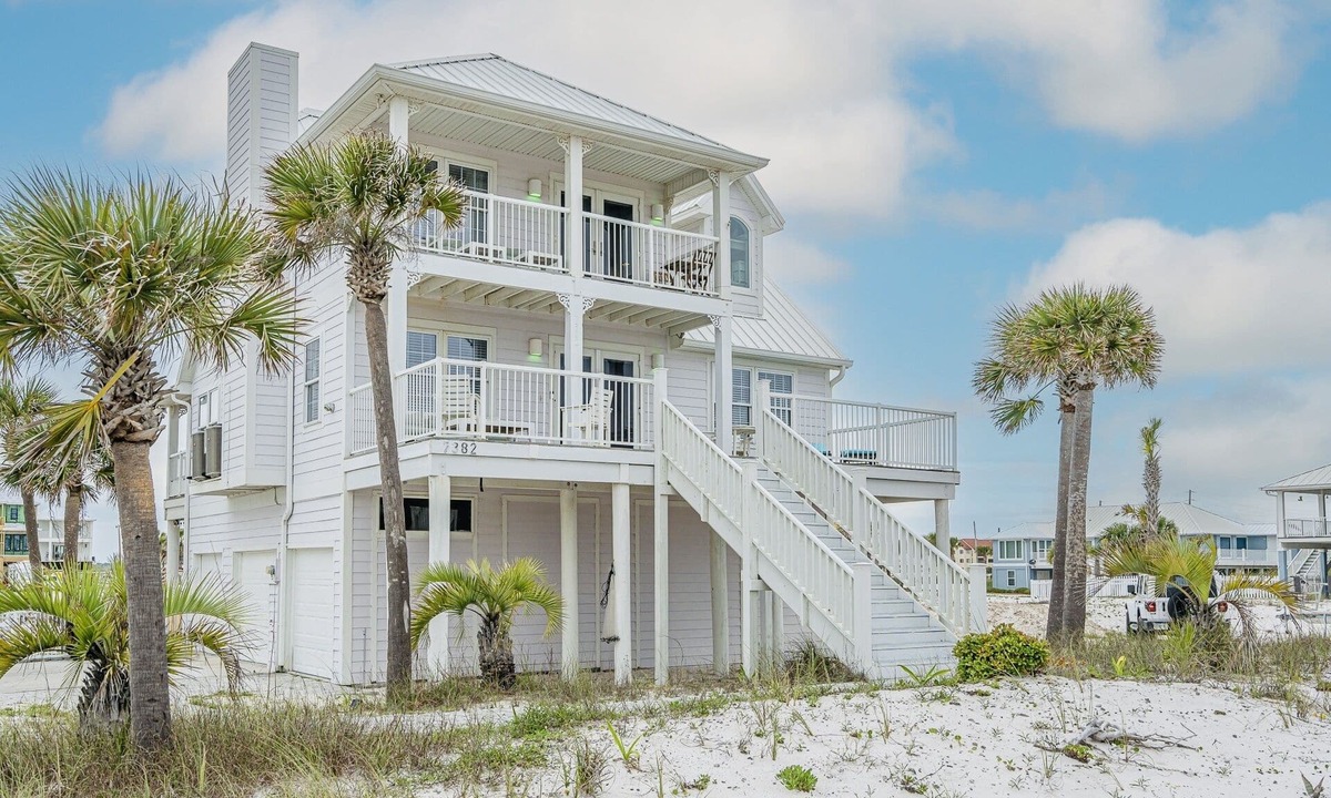 Navarre Beach House | Start booking for summer of 2026. Calendar is now open with reduced prices.
