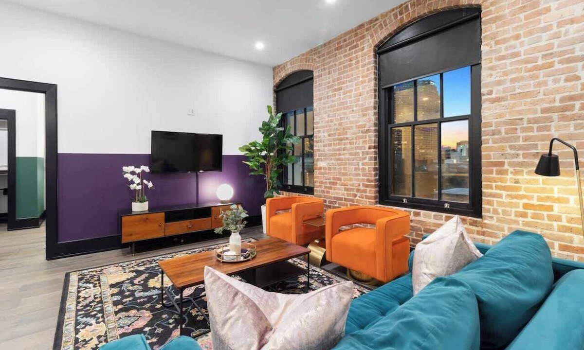 Central Business District Hotel | Steps to French Quarter | Rooftop Pool | Hotel