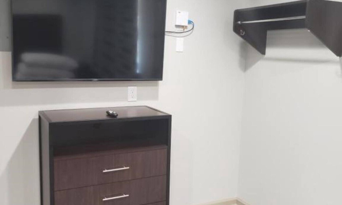 Park Forest - LA North Hotel | Studio, 1 King Bed, Kitchen - Non-Smoking