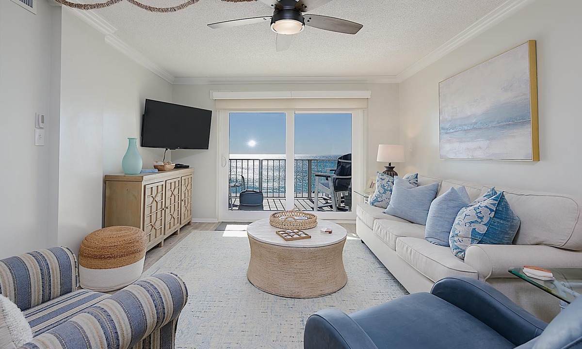 Biltmore Beach Condo | ~Stunning 4th Floor Beachfront 2B/2B Regency Condo W/FREE Beach Chairs/Umbrella~