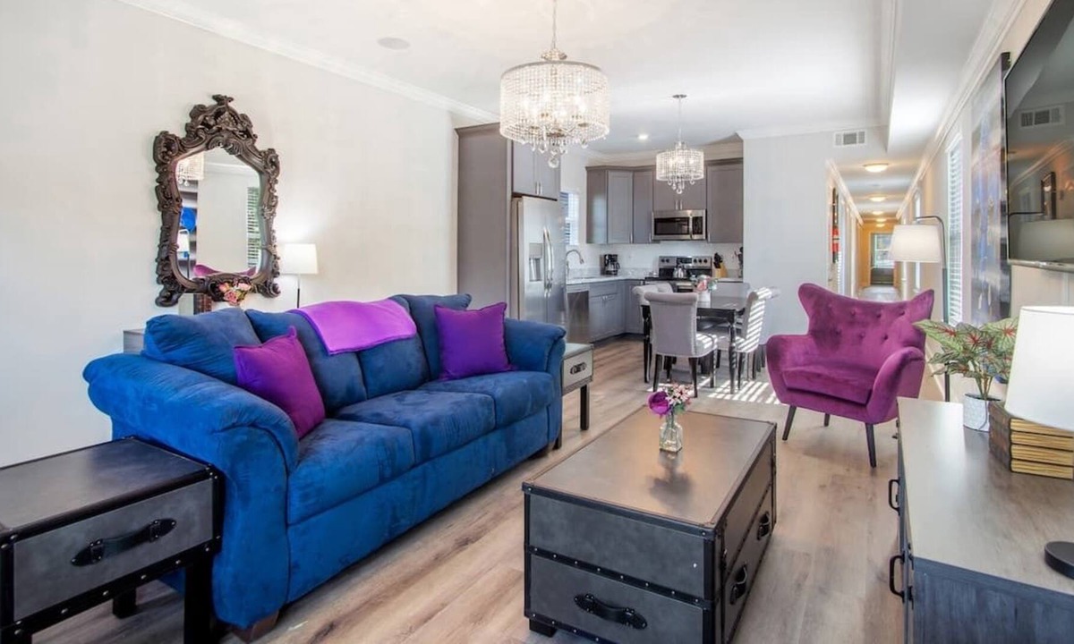 Tulane - Gravier Condo | **STUNNING 5BR for Fabulous Social Distancing**