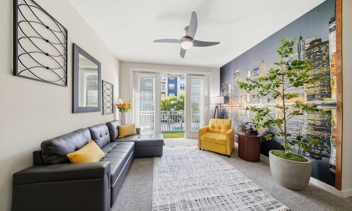 Courier City - Oscawana Apartment | Stylish 2BR w/Balcony, Pool & Pet-Friendly #15