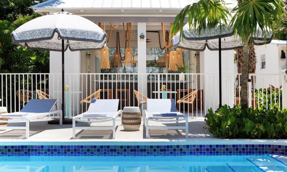 Old Town Hotel | Stylish Room in the Heart of Old Town w/Access to Outdoor Pool | Free Breakfast