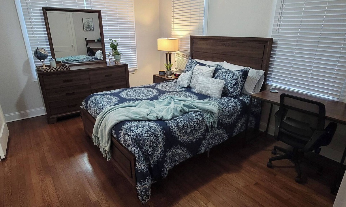 Courier City - Oscawana Apartment | Suite 4 - Casablanca of Hyde Park