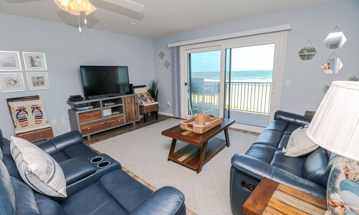 Crescent Beach Apartment | Summer House 168-Fully Renovated OCEANFRONT Townhouse