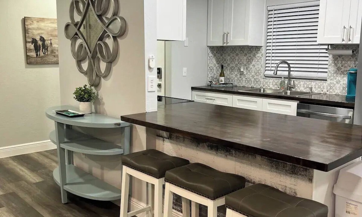 Ocala House | Sunny Springs Oasis