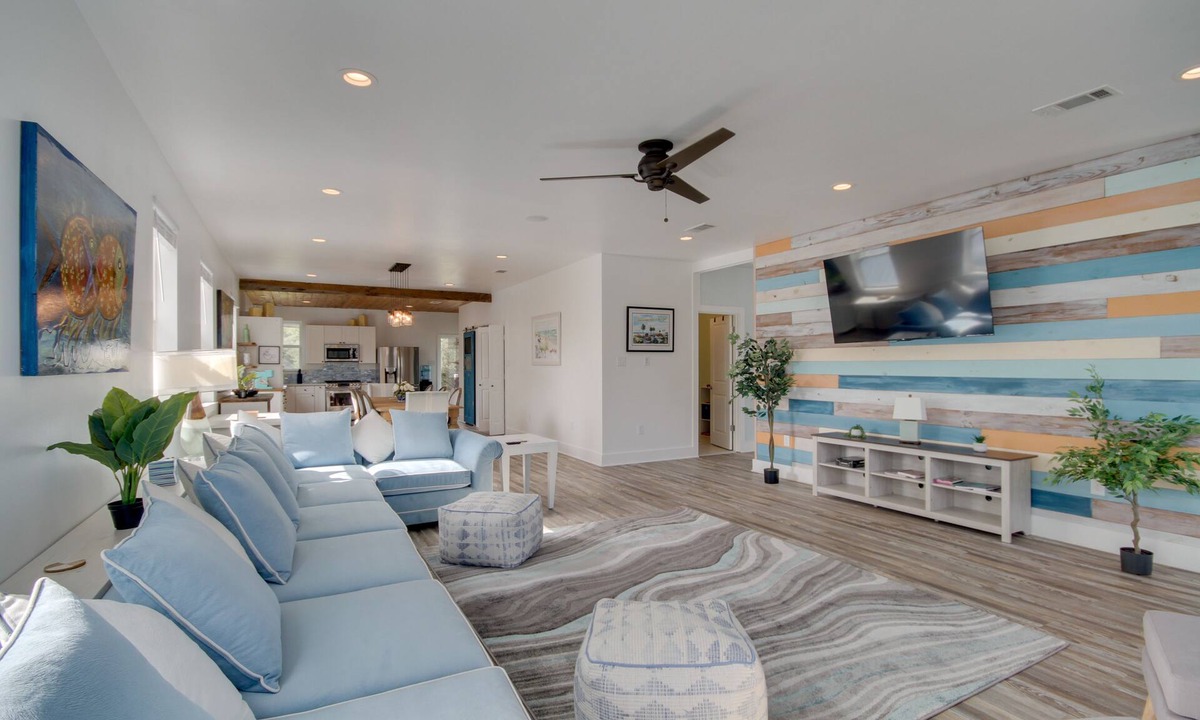 Waveland House | Sunny Waveland Home Rental w/Pool: Walk to Beach!