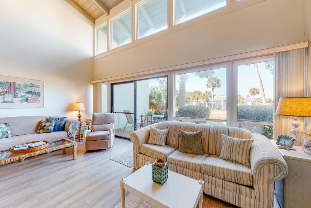 Sunnyside House | Sunnyside Beach & Tennis #54