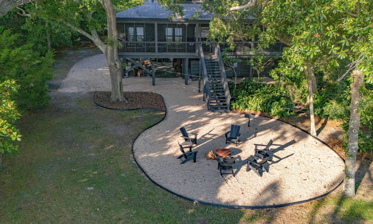 Magnolia Bluffs House | Sunshine & Savings 20% OFF! Bayfront, Dog Friendly, Sleeps up to 8