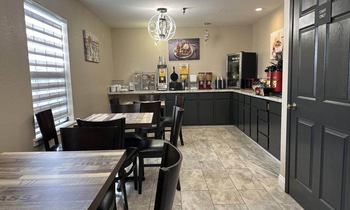Kinder Hotel | Super 8 by Wyndham Kinder/Coushatta near Casino