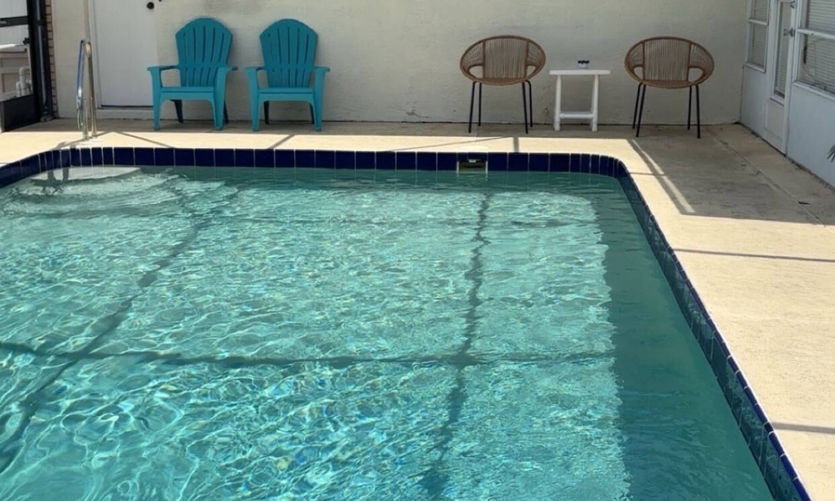 Florida Shores House | Superb 3-bedroom POOL home with central AC in charming Edgewater