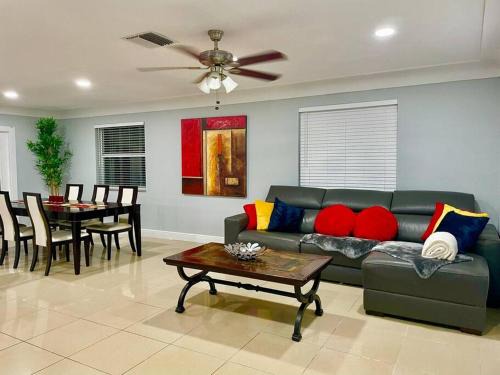 Fort Lauderdale House | THE BEST POINT, Near Airport, Beach, Hard Rock