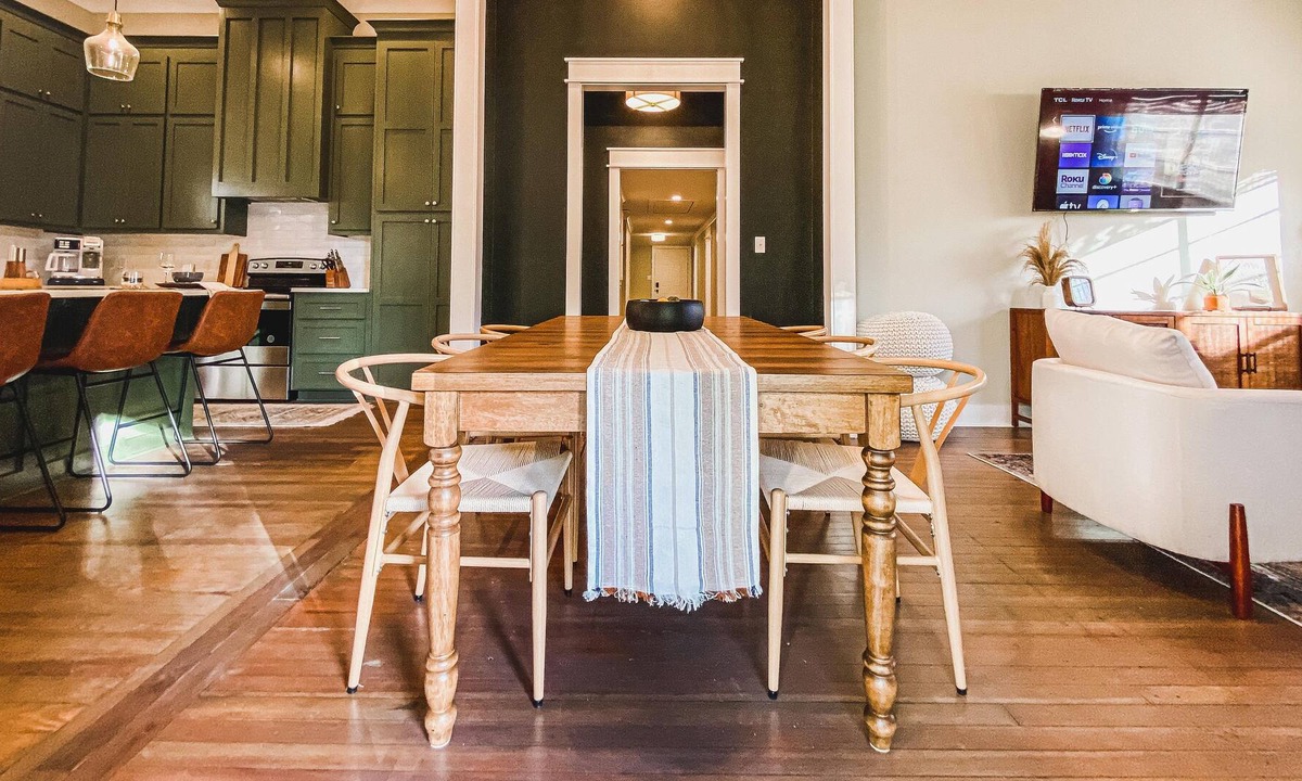 Hattiesburg House | The Big House @ West Pine- Downtown Hattiesburg