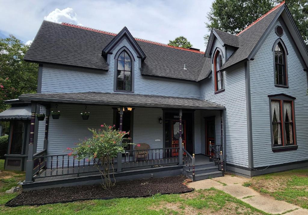 Pittsburg Bed & Breakfast | The Carson House Bed & Breakfast