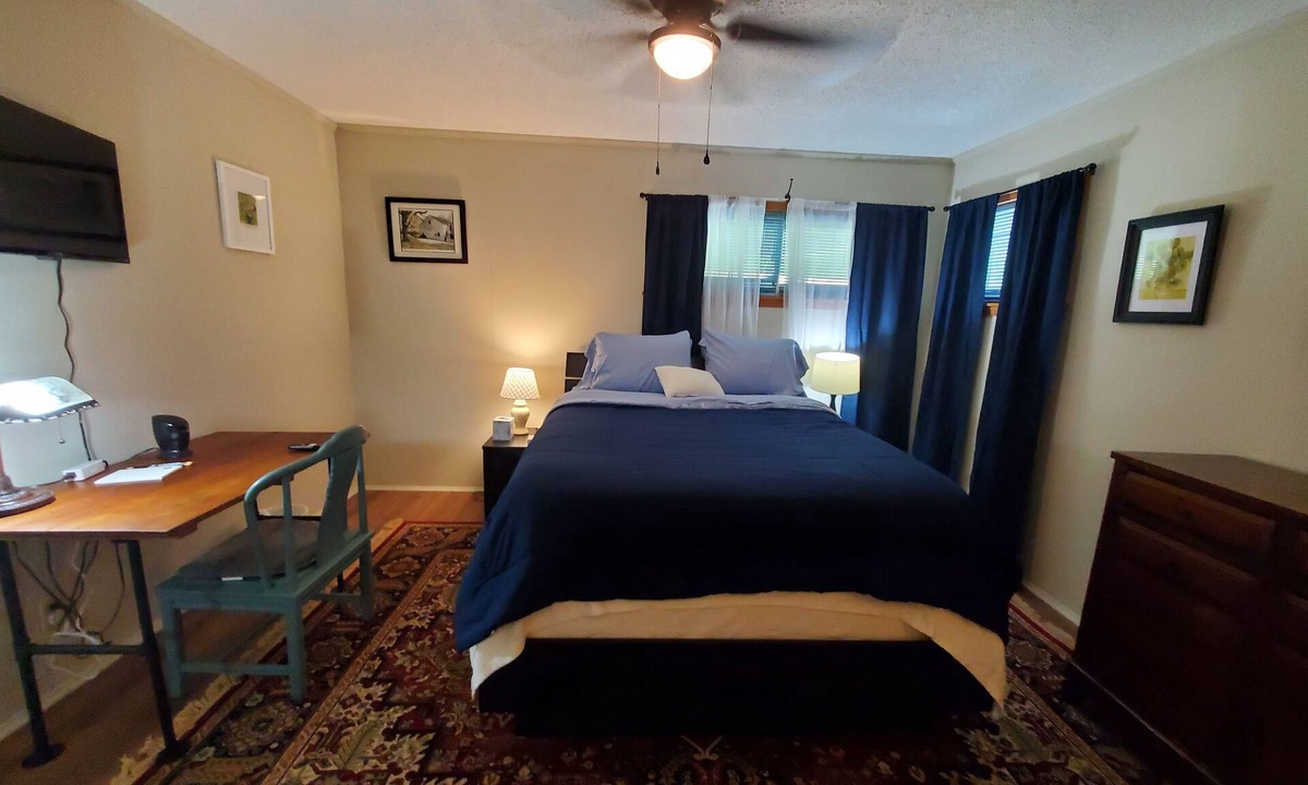 West Point Apartment | The Duplex - 2 bedroom/1 bath, full kitchen duplex unit - family & pet friendly.