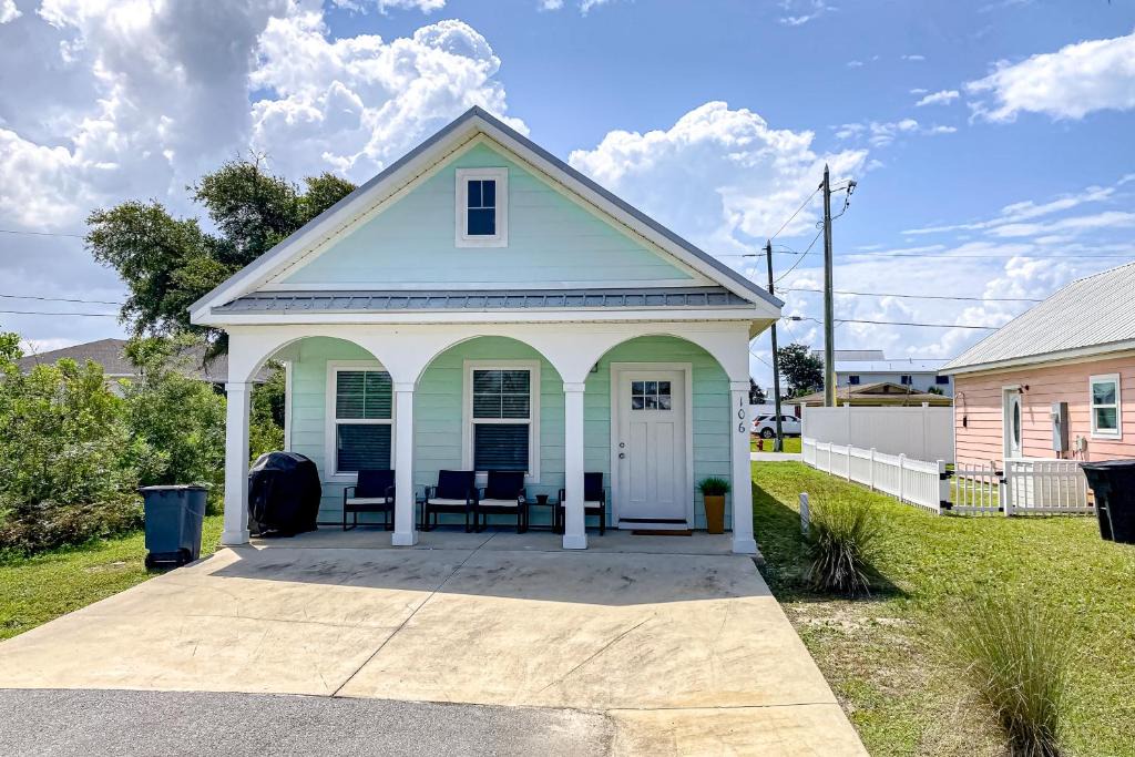 Mexico Beach House | The Emerald Cottage