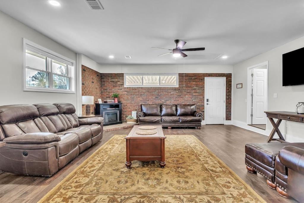 Columbus House | The Friendship House
