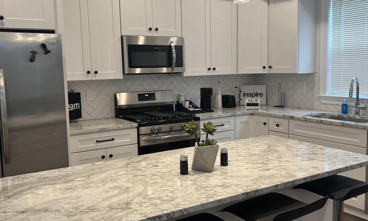 Faubourg Delassize House | The Heart Of NOLA! Luxurious 2 Bedroom 2 Bath