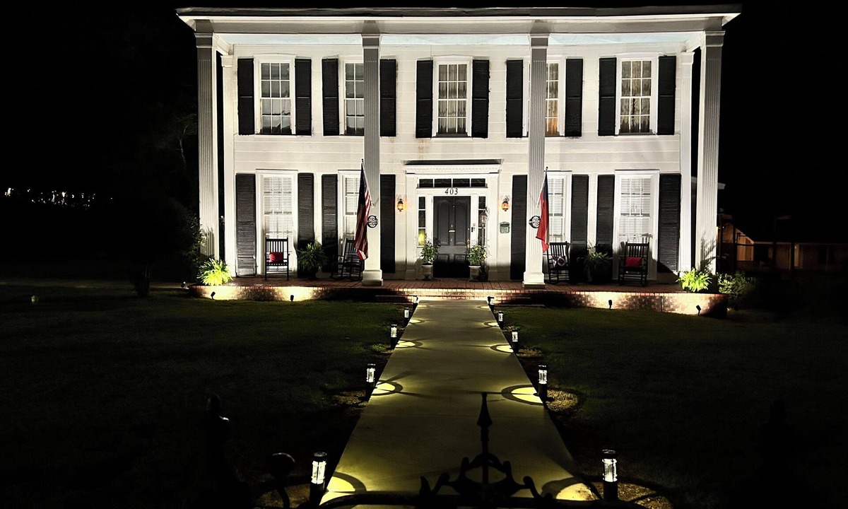 Jefferson Bed & Breakfast | The Historic Captain's Castle Inn