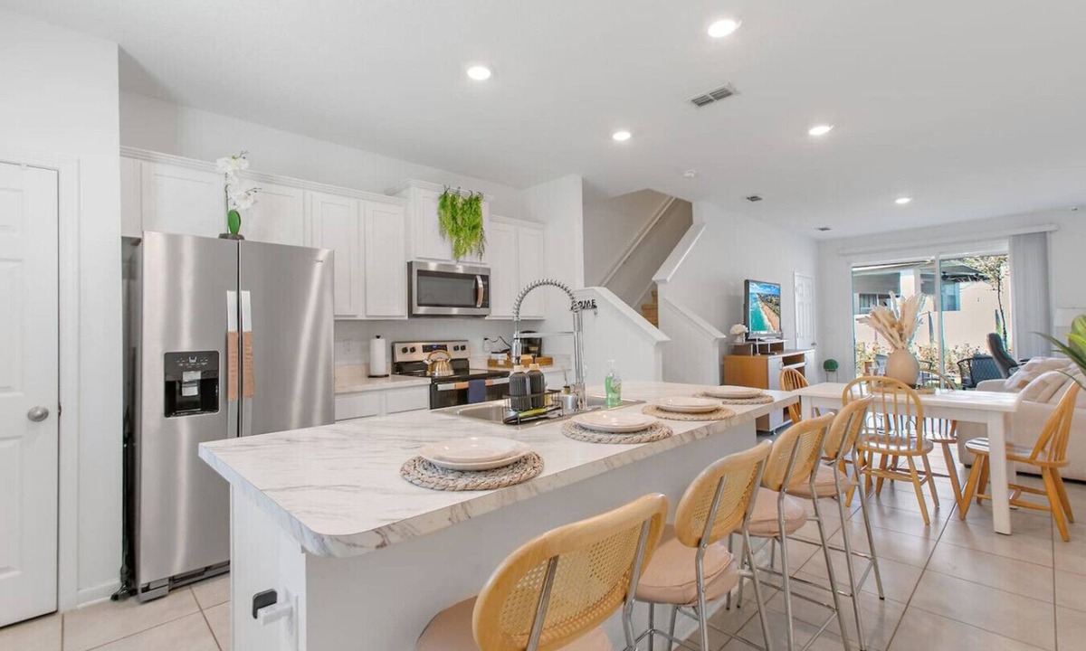 Baymeadows House | The Jax nest Your modern home away in Jax, FL