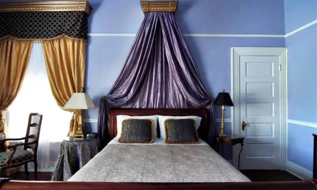 Hammond Bed & Breakfast | The Josephine Room W/Queen Bed