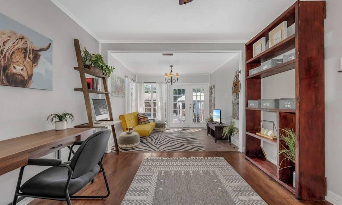 Oak Cliff House | The private home features two master suites with King beds and full attached bathrooms. The loft is 3rd private getaway with a Queen bed and attached full bath. Fully stocked kitchen and a separate Oak dining area.