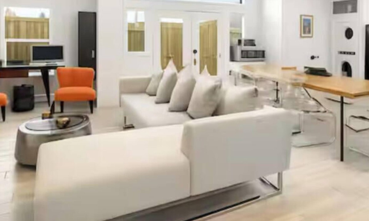 Greater Heights House | The Ranch and Barn Retreat with Pool slps 18