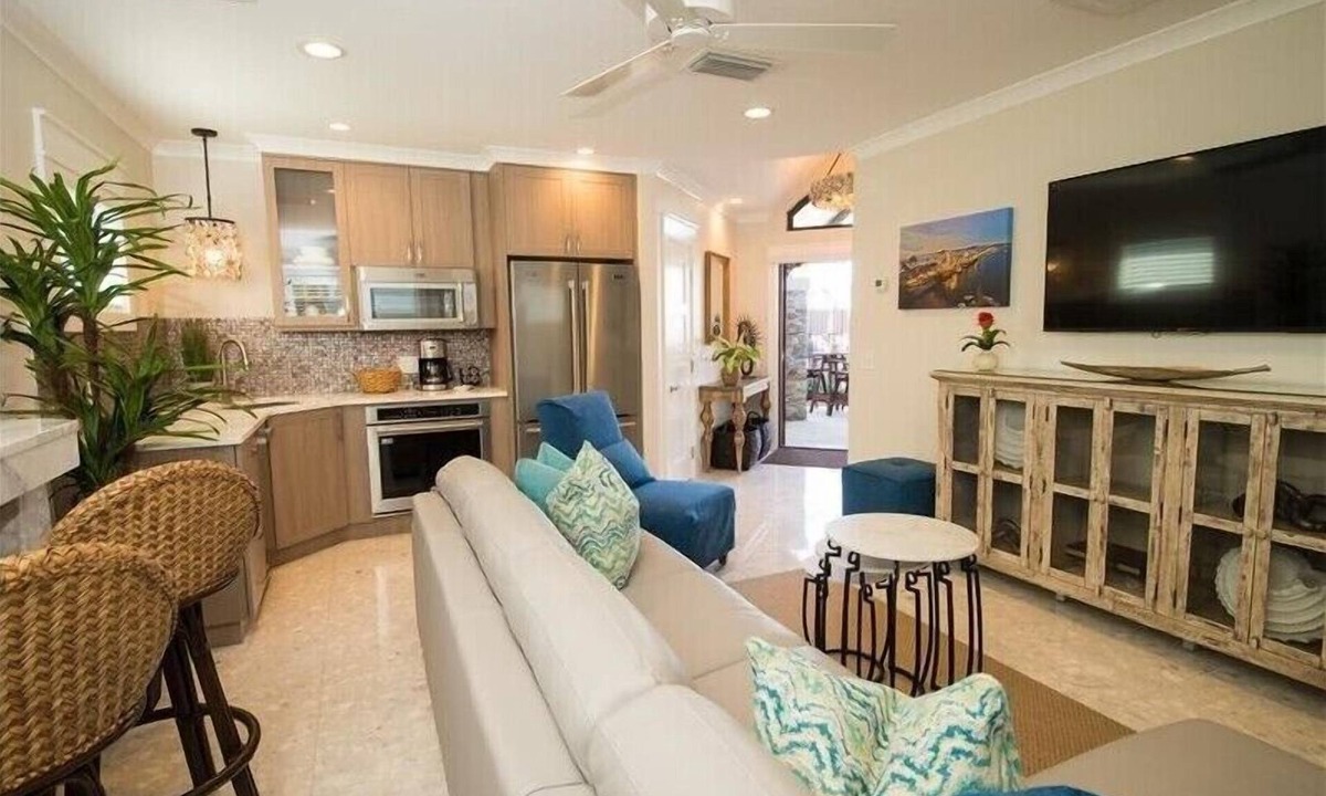 Anna Maria Resort | The Rod and Reel Resort-Grand Suite 6