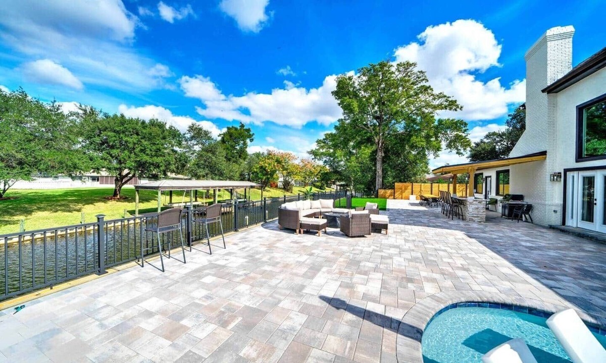 Pretty Bayou House | The Sage House