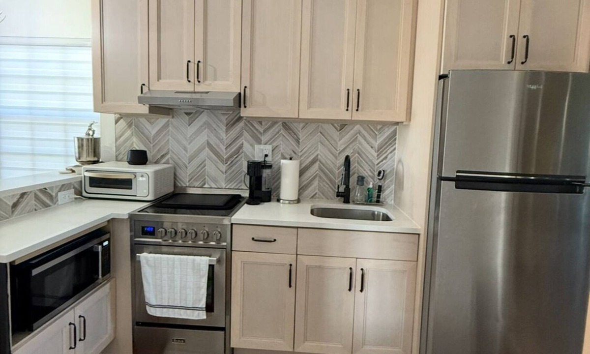 River Ranch Condo | The Sanctuary -Prime Corner inResort Location W&D vaulted ceilings fireplace 274