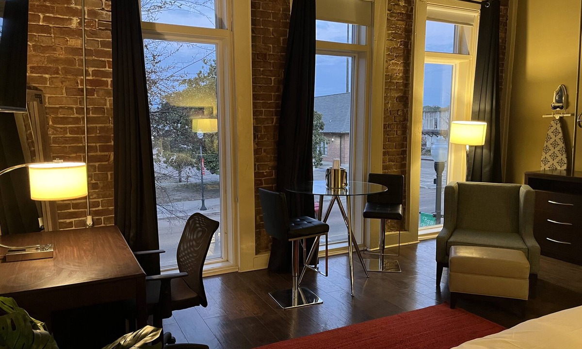 Greenville Hotel | The Skylight