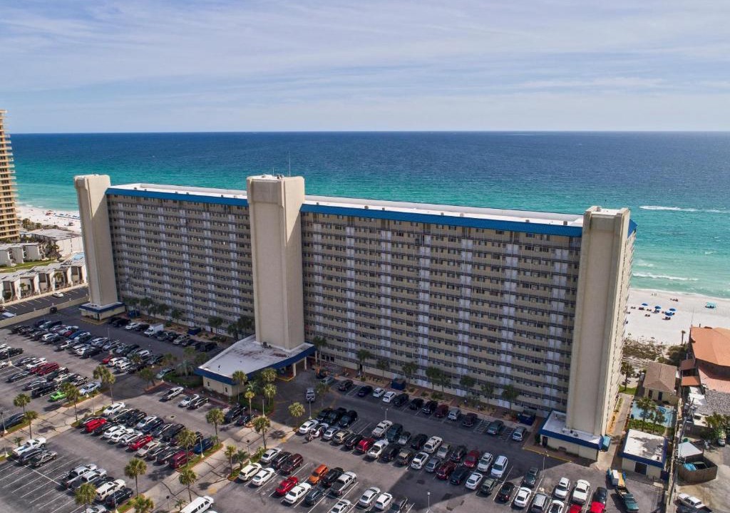 Panama City Beach Apartment | The Summit Beach Resort By Panhandle Getaways