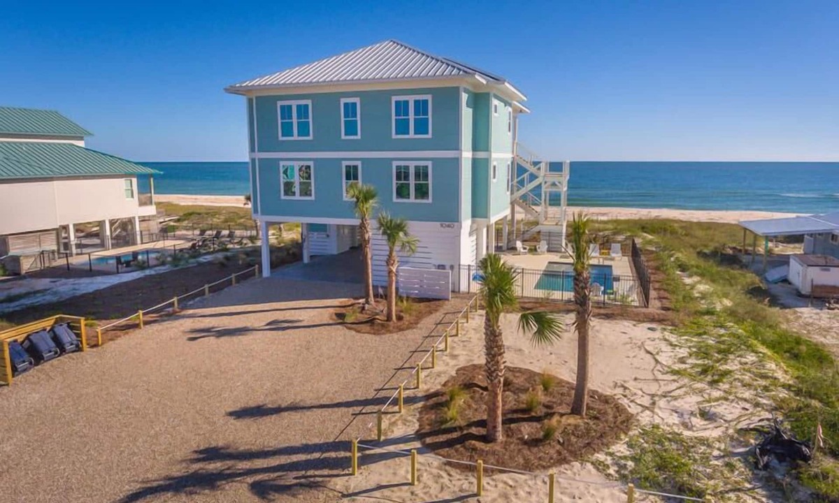 East End House | THE WAIT IS OVER! PAPAW'S SANDBOX IS READY!