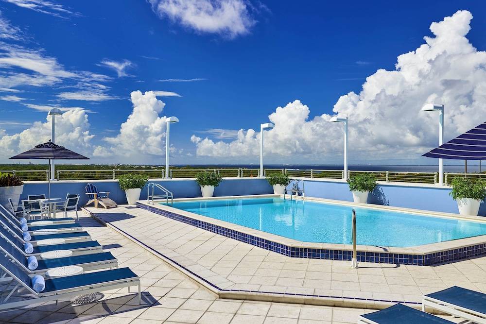 Beach Park Hotel | The Westshore Grand, A Tribute Portfolio Hotel, Tampa