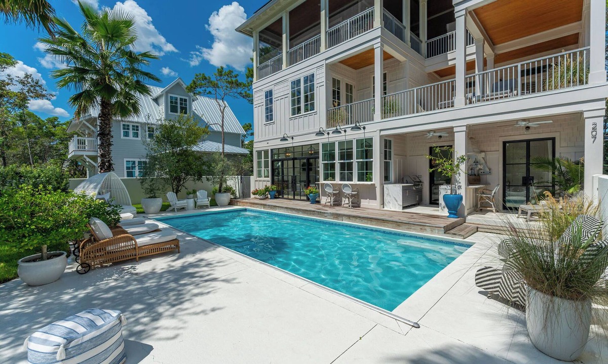 Gulfview Heights House | Three Palms at Betty|Easy Beach Access|Private Pool & Golf Cart