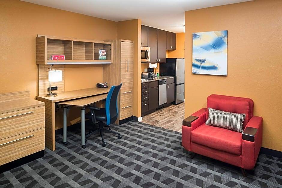 Panama City Hotel | TownePlace Suites by Marriott Panama City