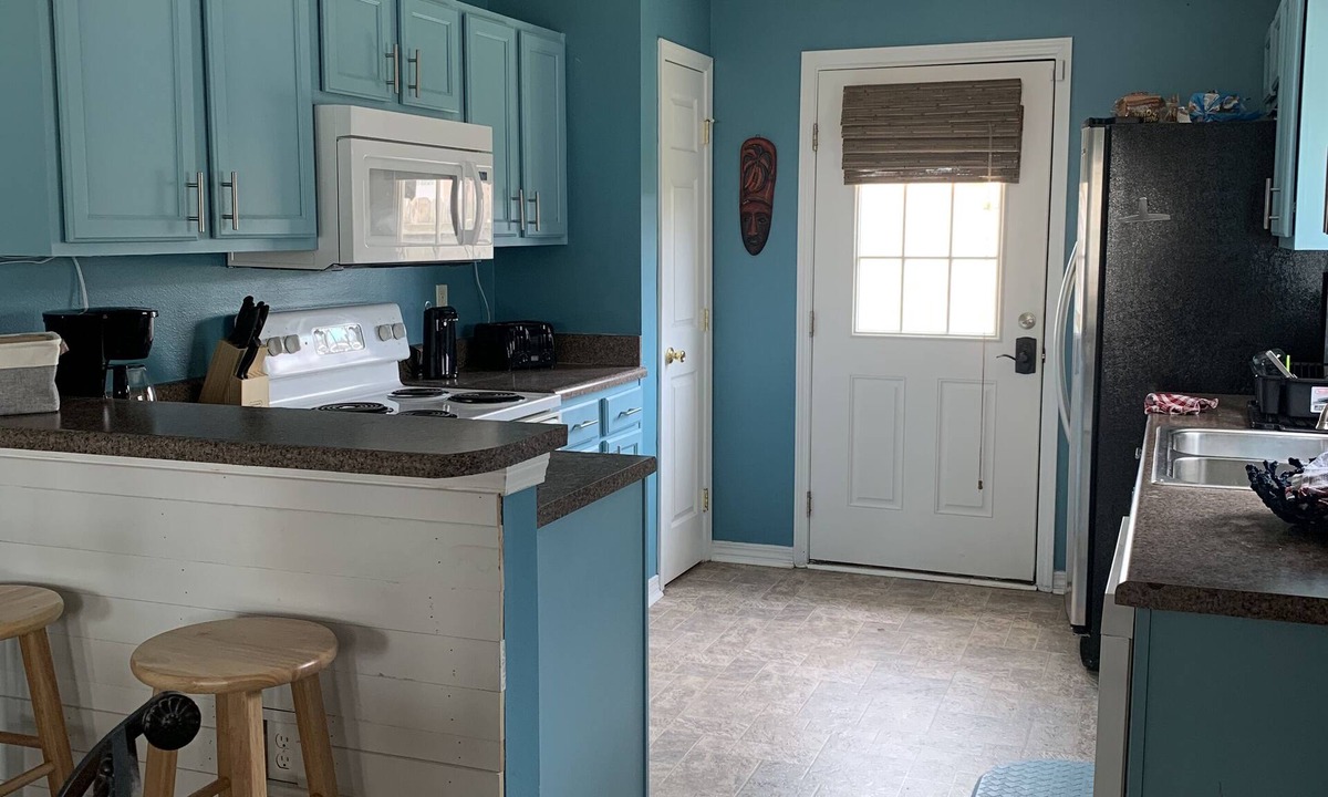 Navarre House | Townhome close to beach (sleeps 11)