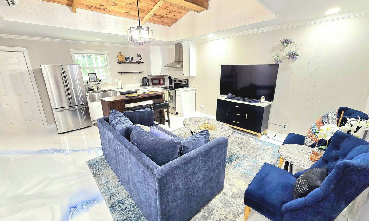 Wright House | Travel Nurse Getaway - Close to Hurlburt & Eglin