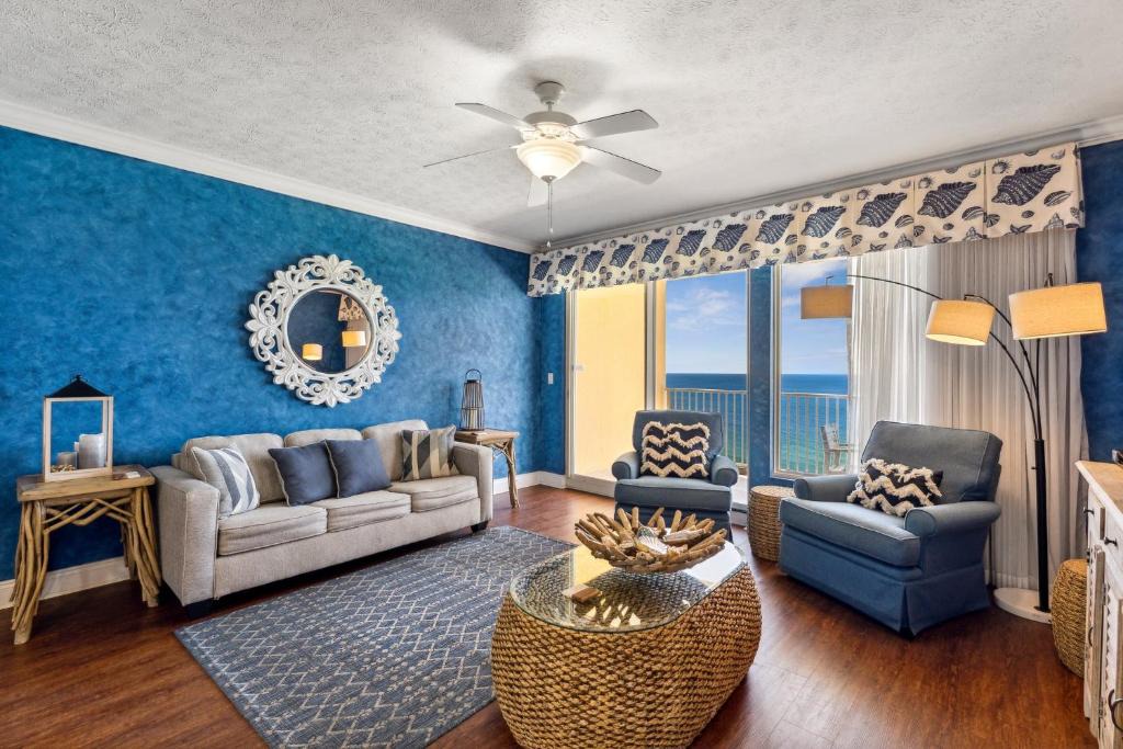 Lower Grand Lagoon Apartment | Treasure Island #1207