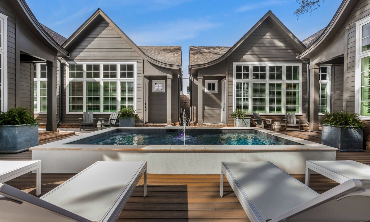Fairhope Cottage | Two Cottage Suites in one! Downtown Cottage Hideaway