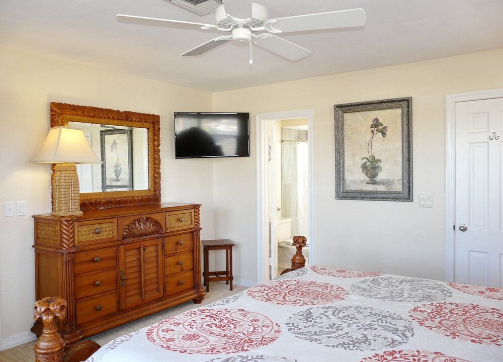 Chestnut Court | Marco Island