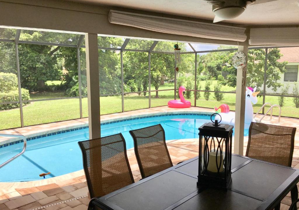 Kings Lake House | VILLA BELLY in Naples