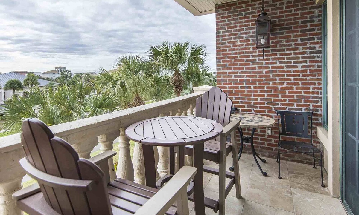 Seacrest Beach Condo | Village Of South Walton #263A | Luxe Condo in the Village!