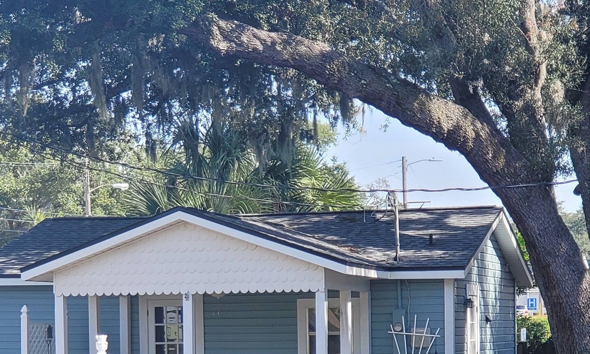 Panama City Cottage | Walk through History of the orginal settlers of GWALTNEY Cottage St. Andrews bay