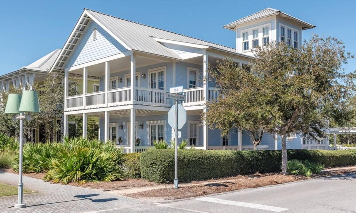 Beach District Condo | Watercolor by Dune Vacation Rentals - Beach District